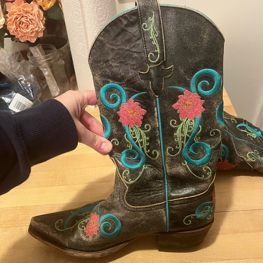 Macie Bean cowboy boots